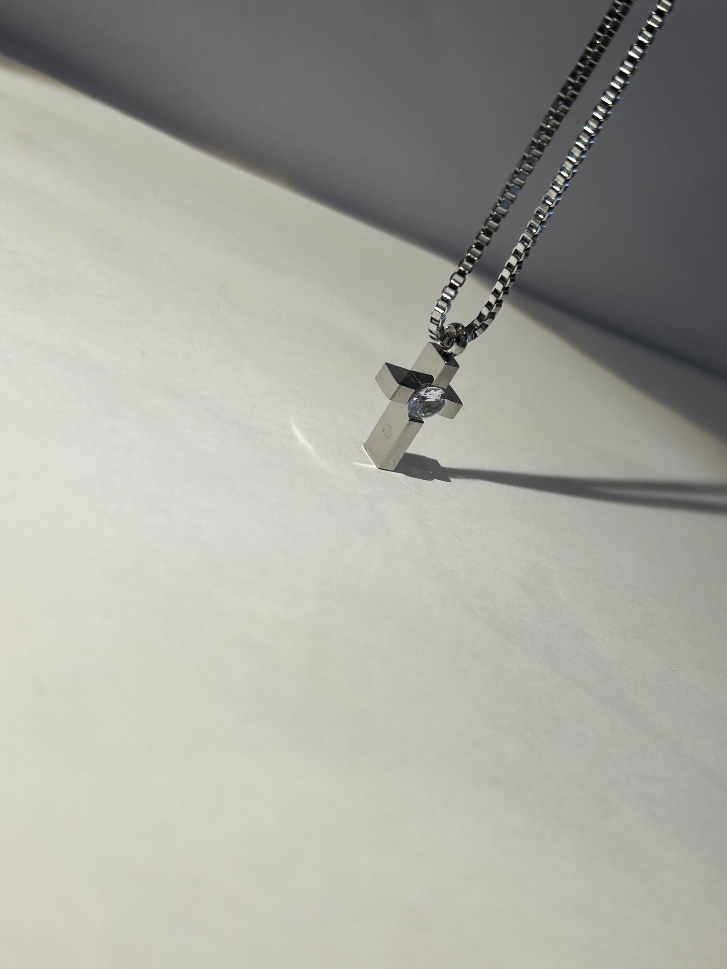 Mini Crystal center cross