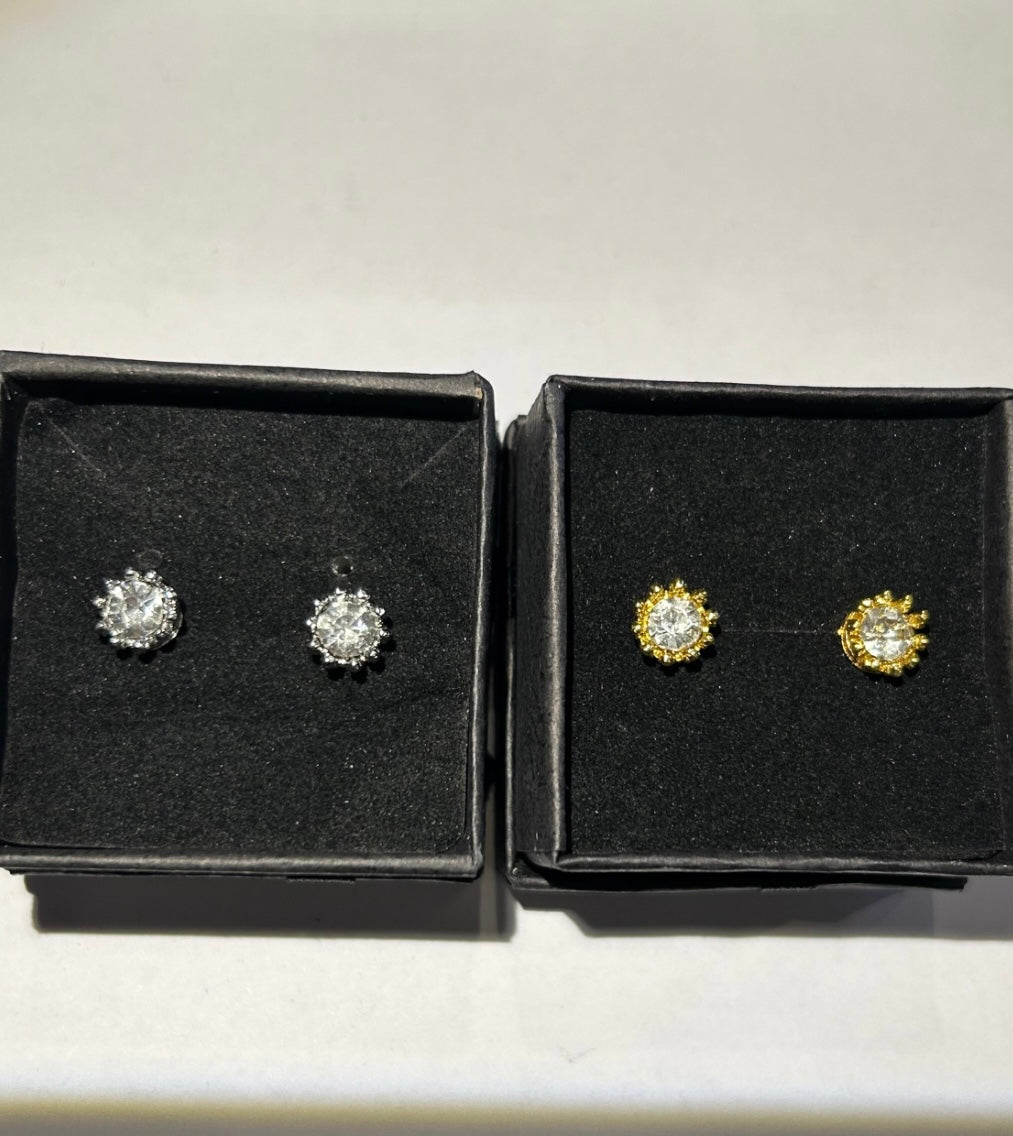 Crown studded earrings