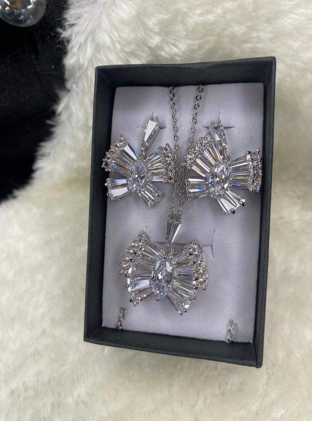Butterfly crystal style necklace and earring set
