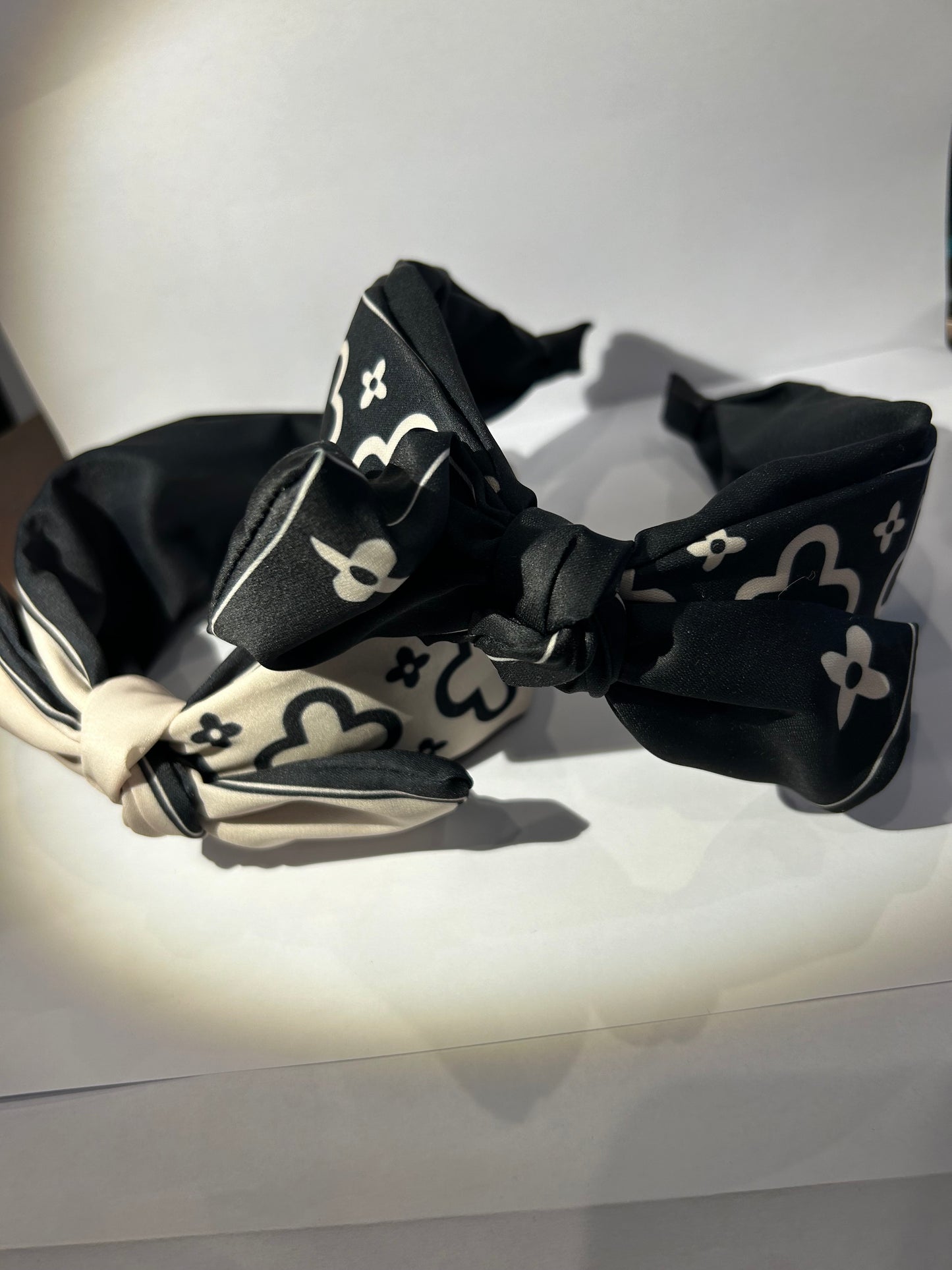 Bow clover headband