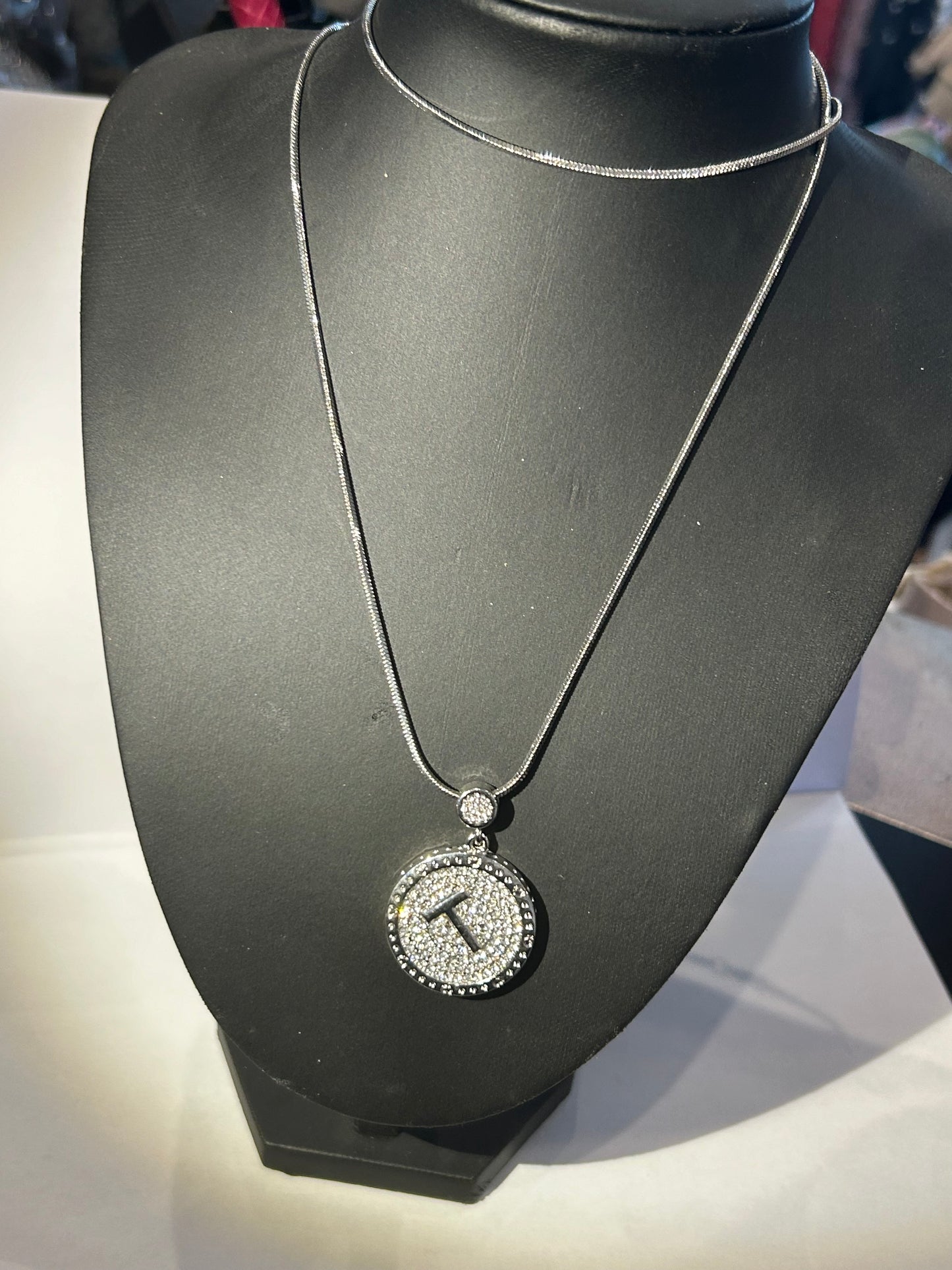 Circle t necklace