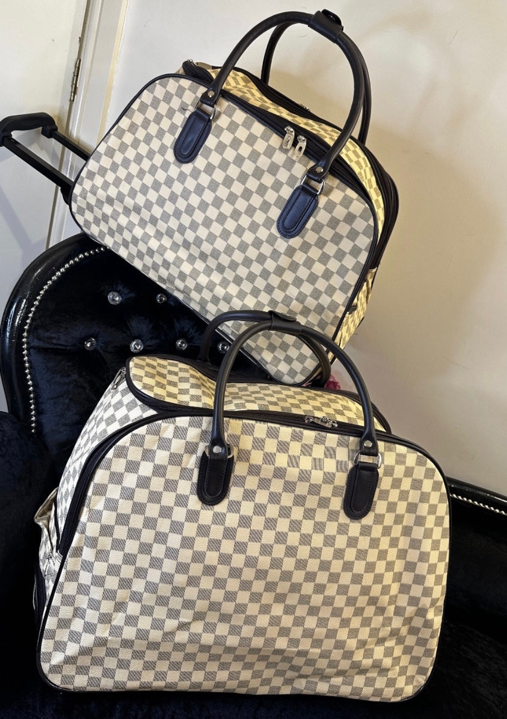 Box checked holdall