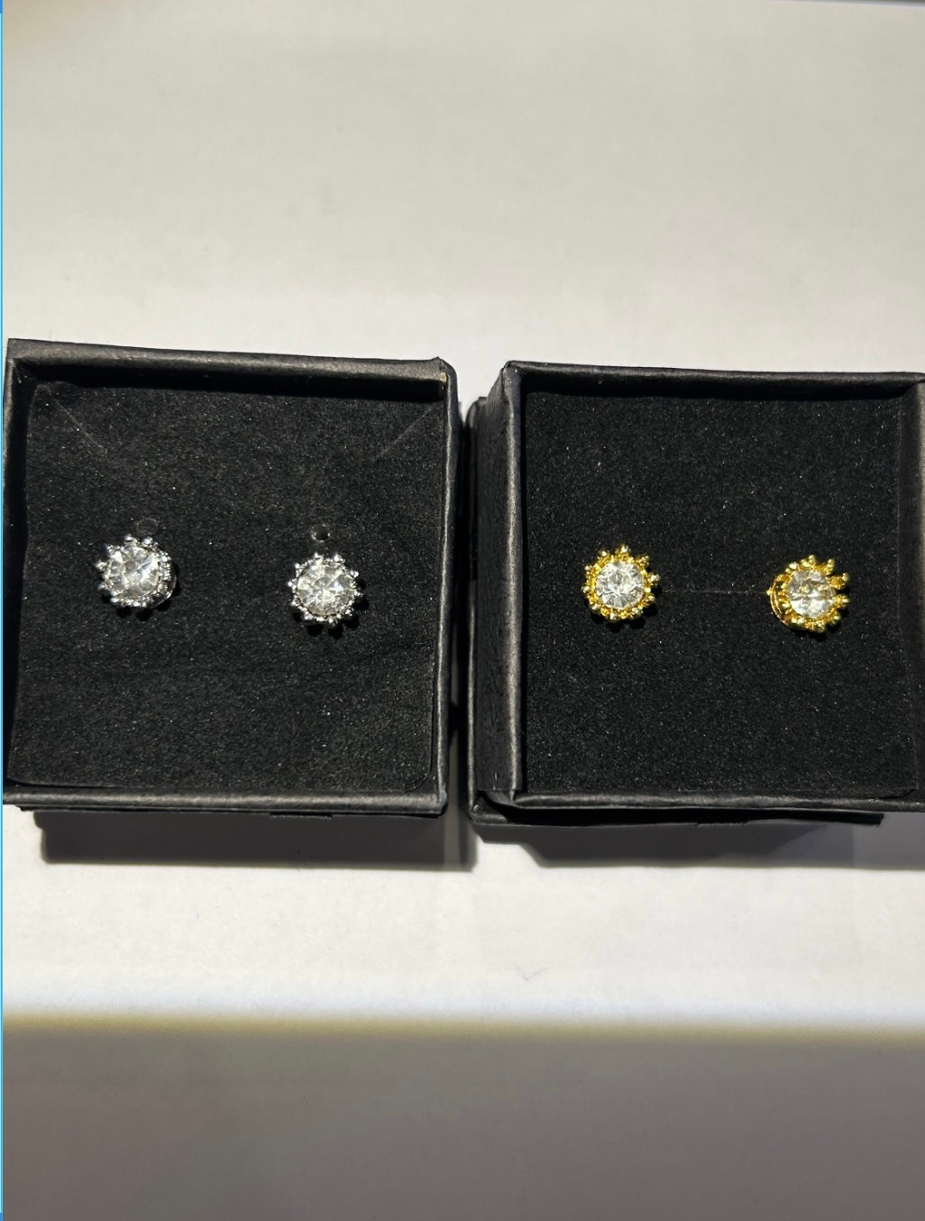 Crown studded earrings