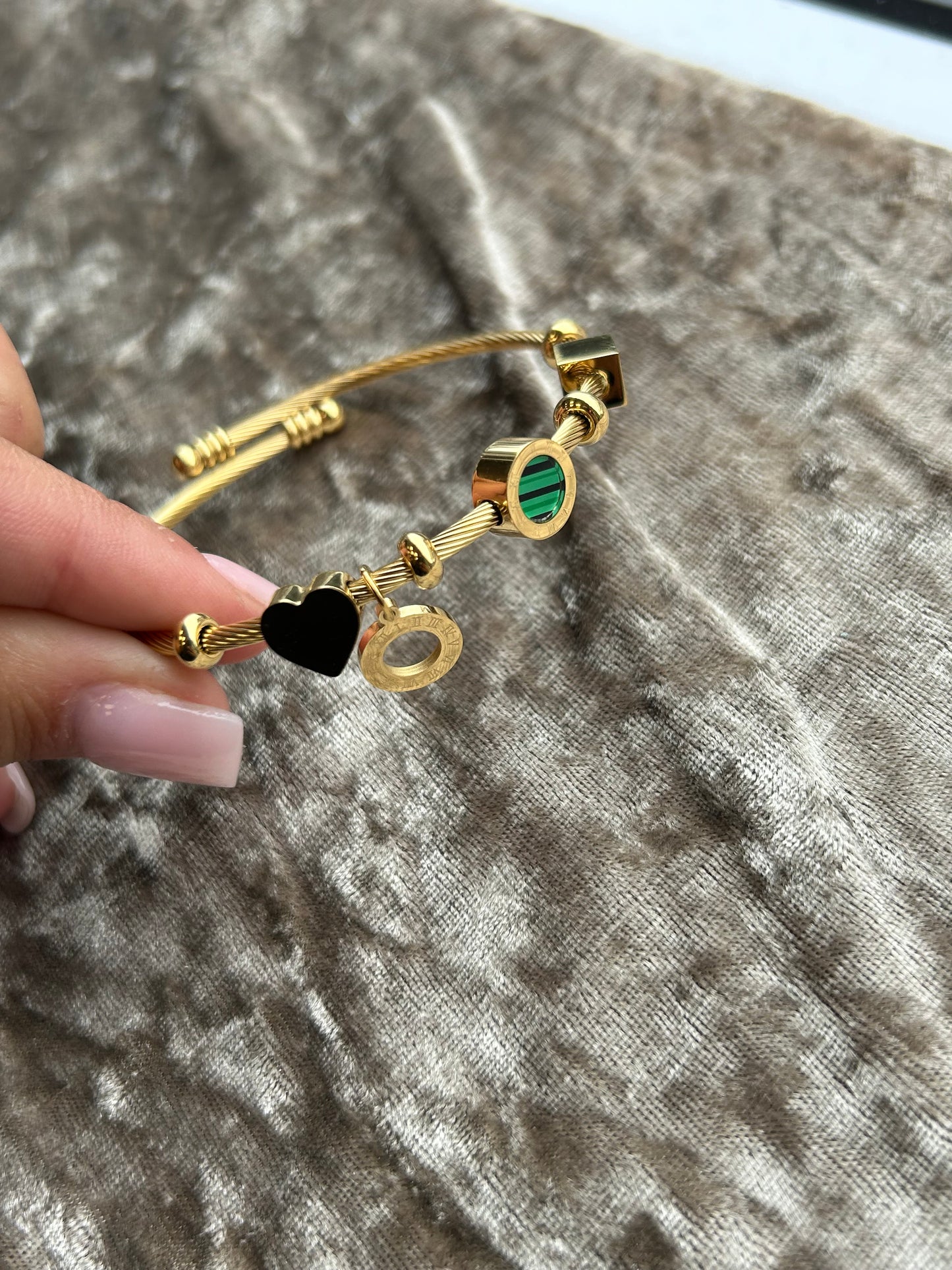 Gold bangle bracelet