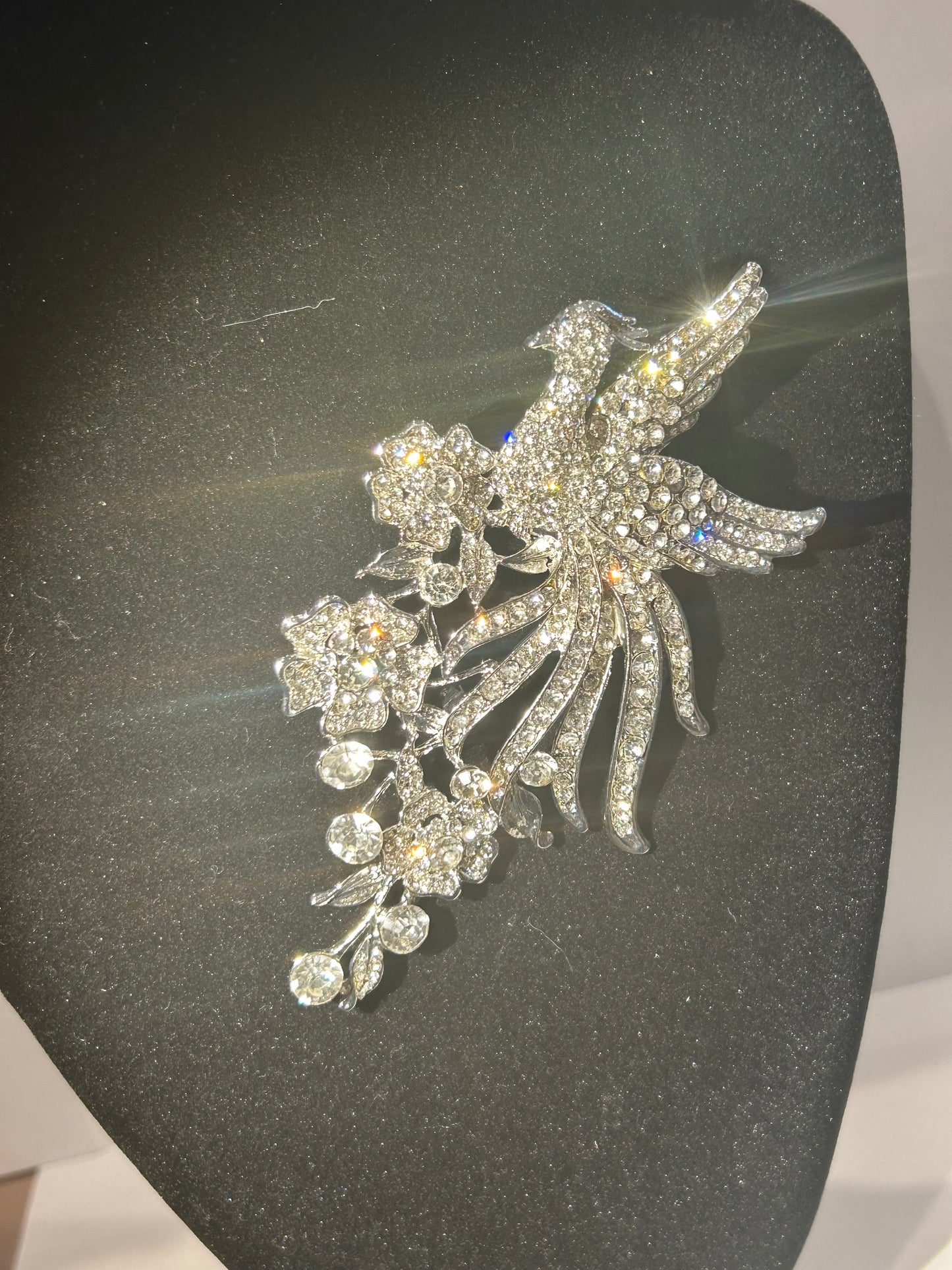 Swan Crystal brooch