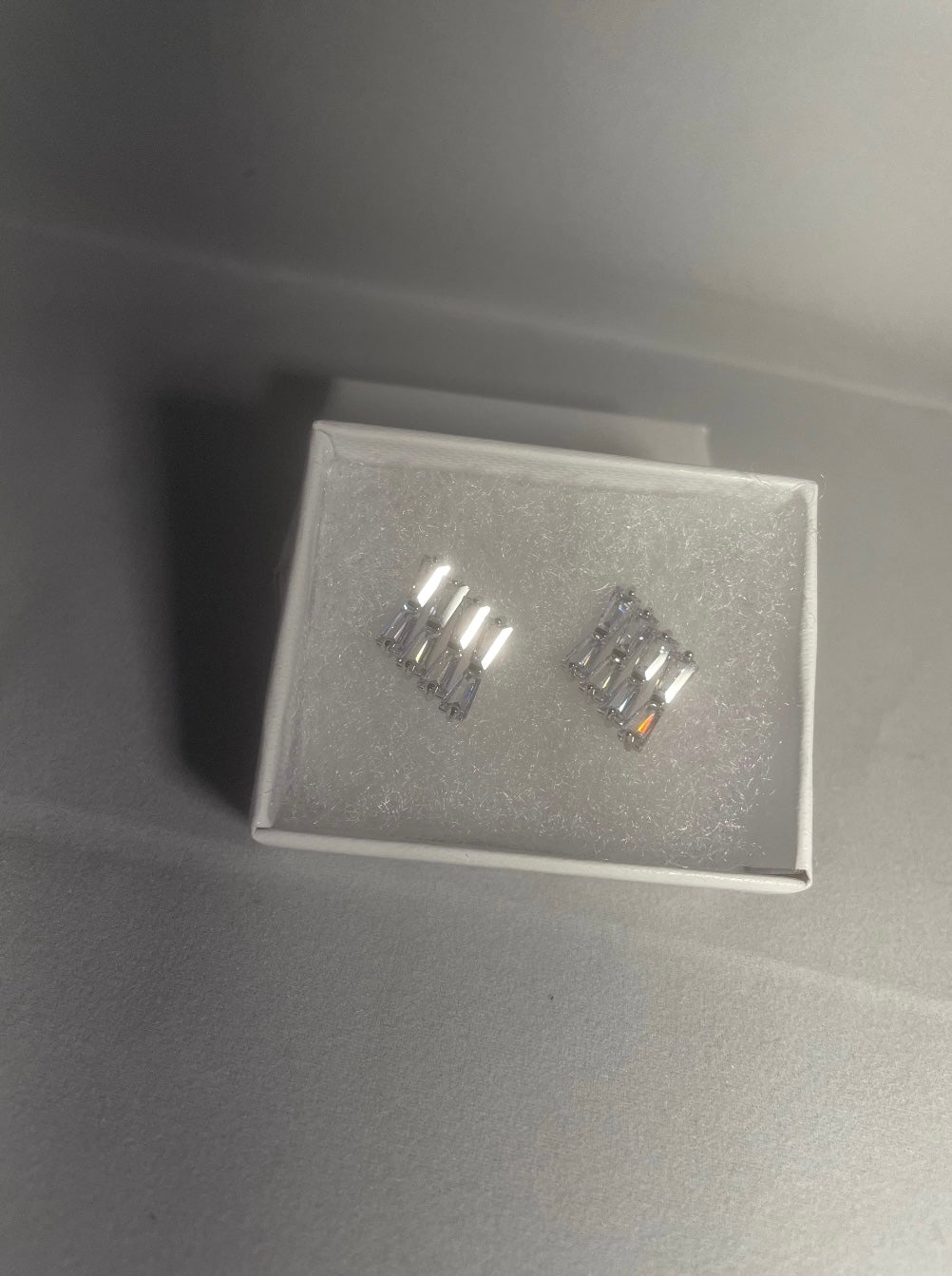 Crystal bow earrings