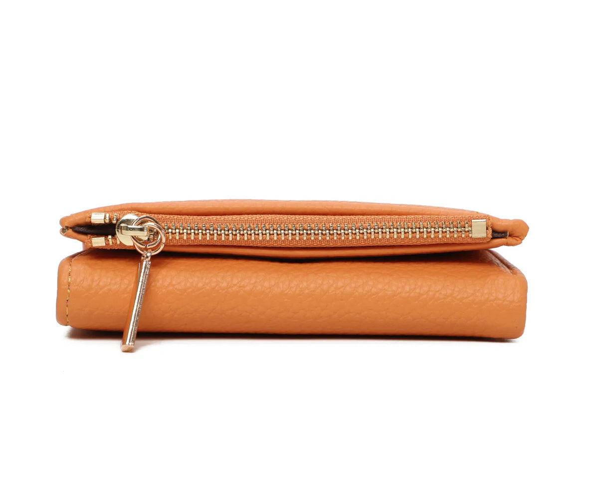Bee sleeve purse