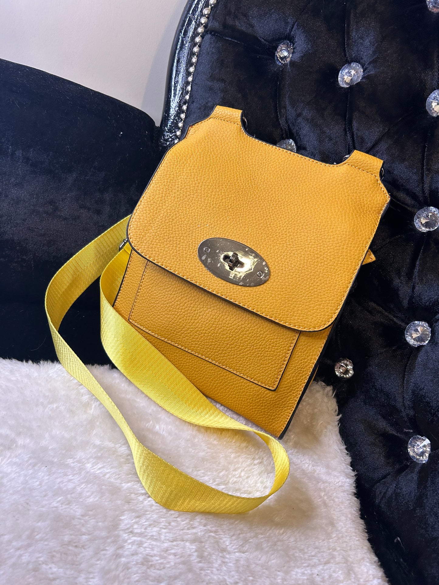 Yellow small crossbody handbag