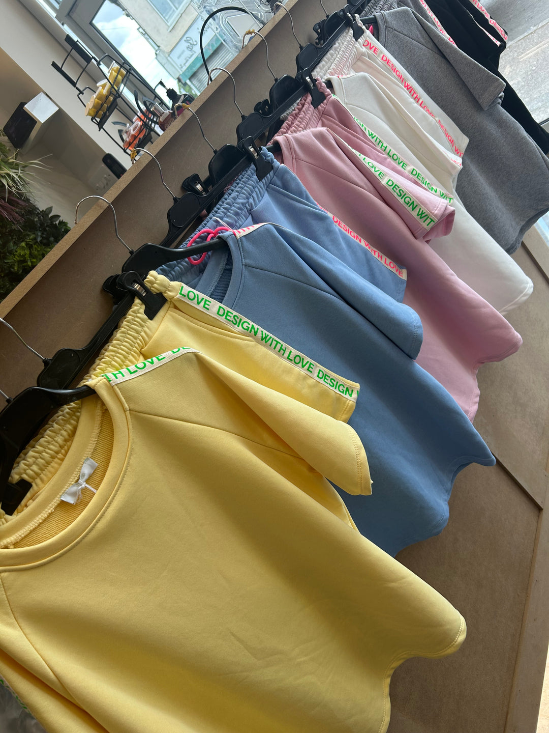 Design with love short set