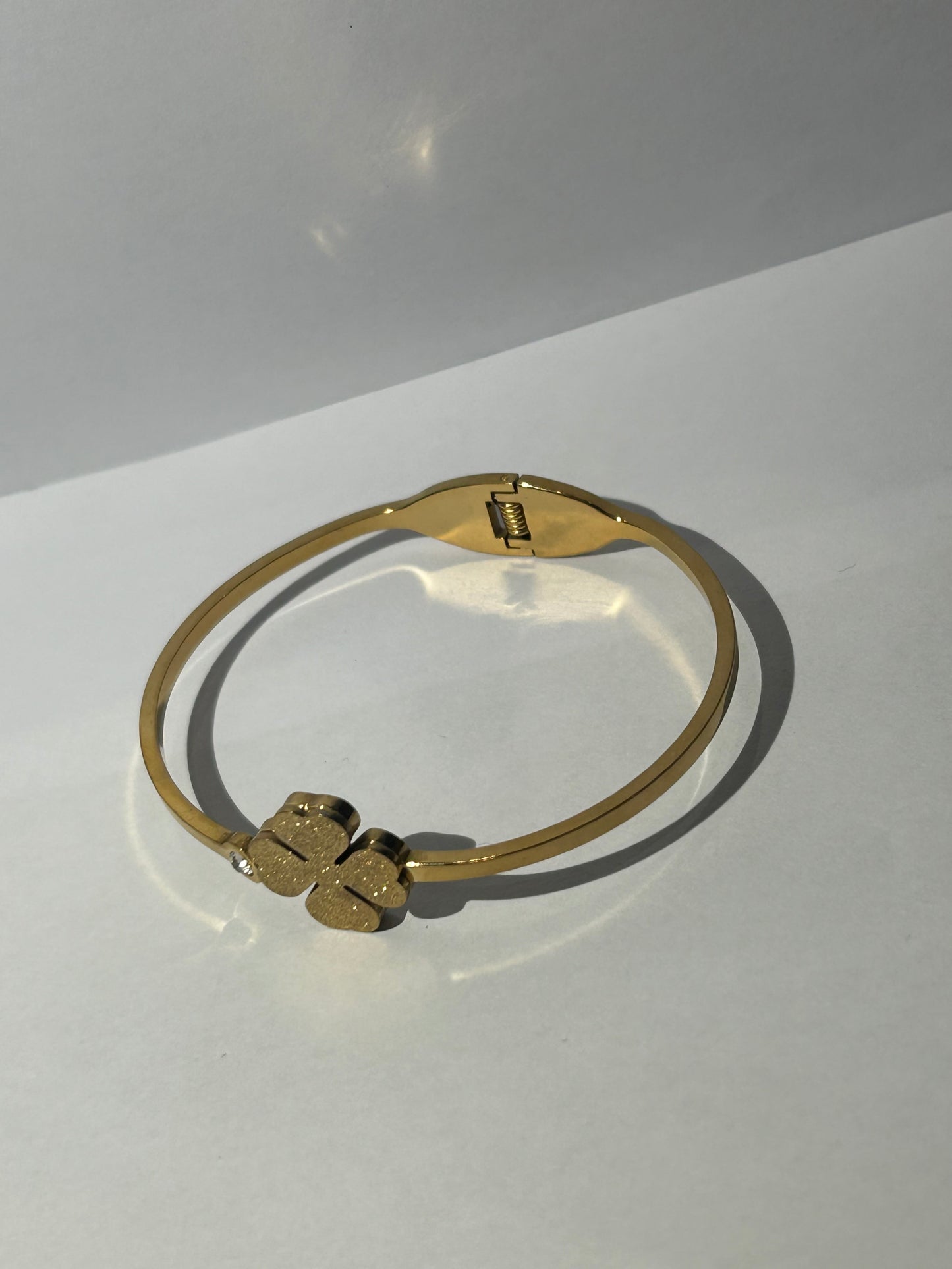 Gold clover bangle bracelet