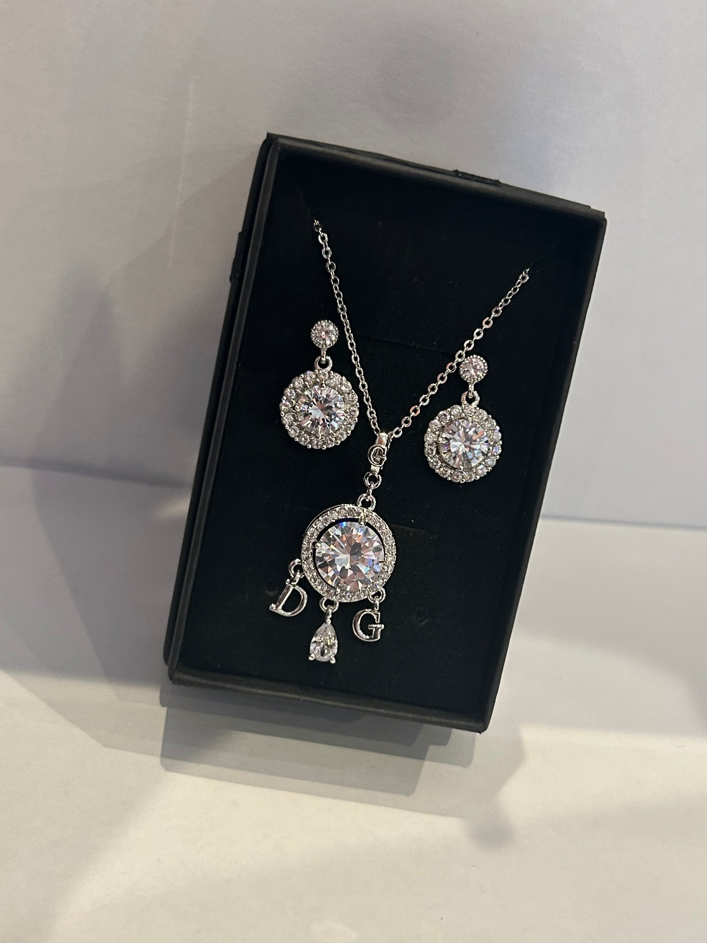 Letter crystal jewellery set