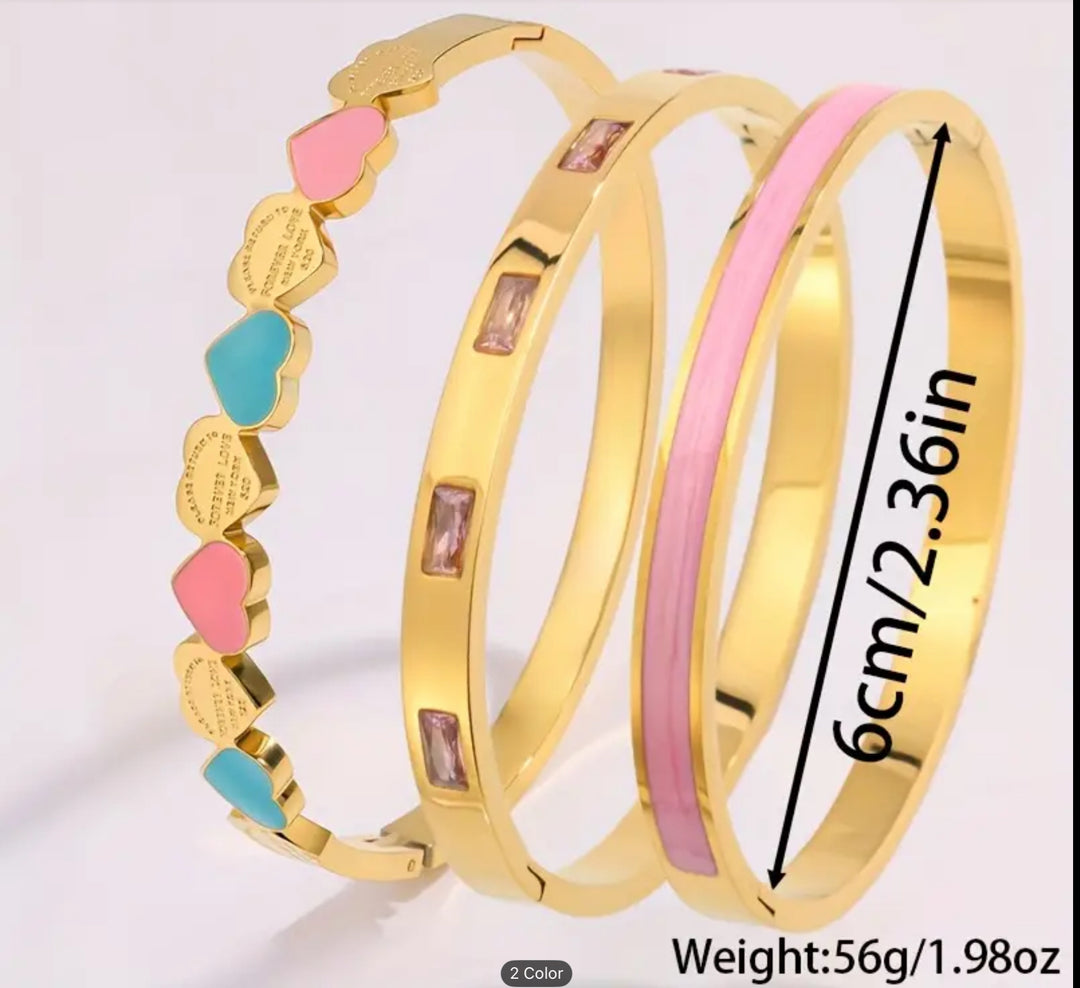 Heart bangle set