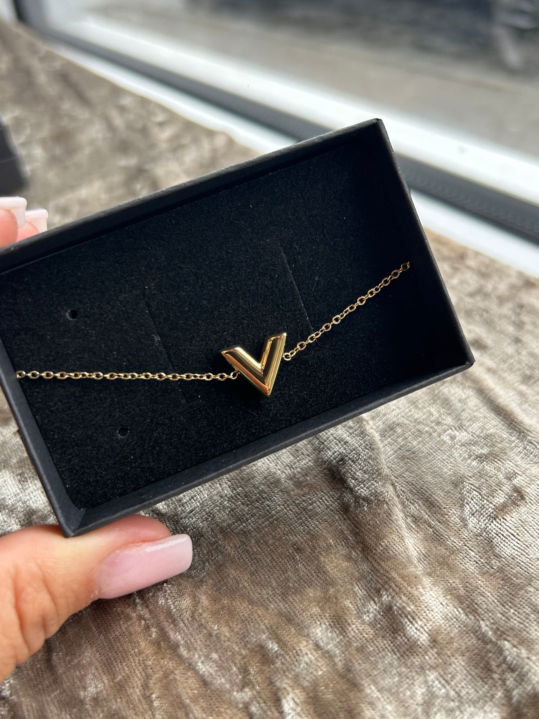Gold v bracelet