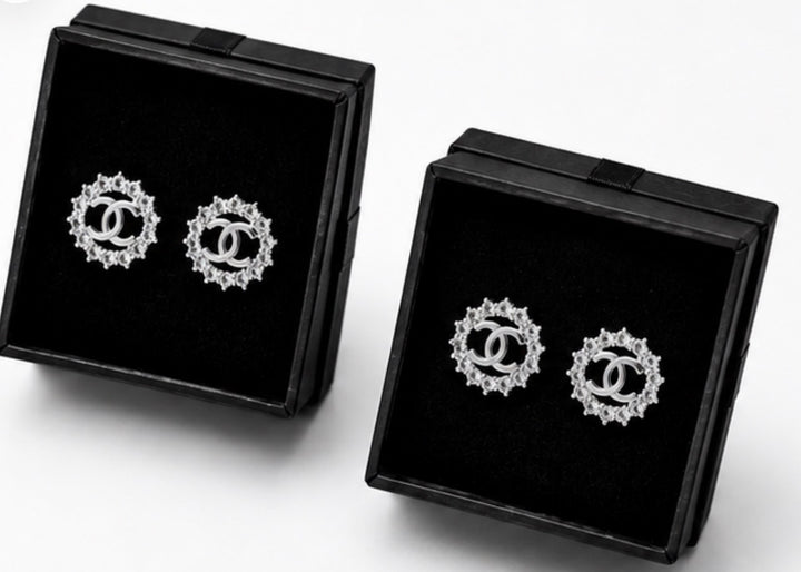 Silver crystal halo stud earrings 