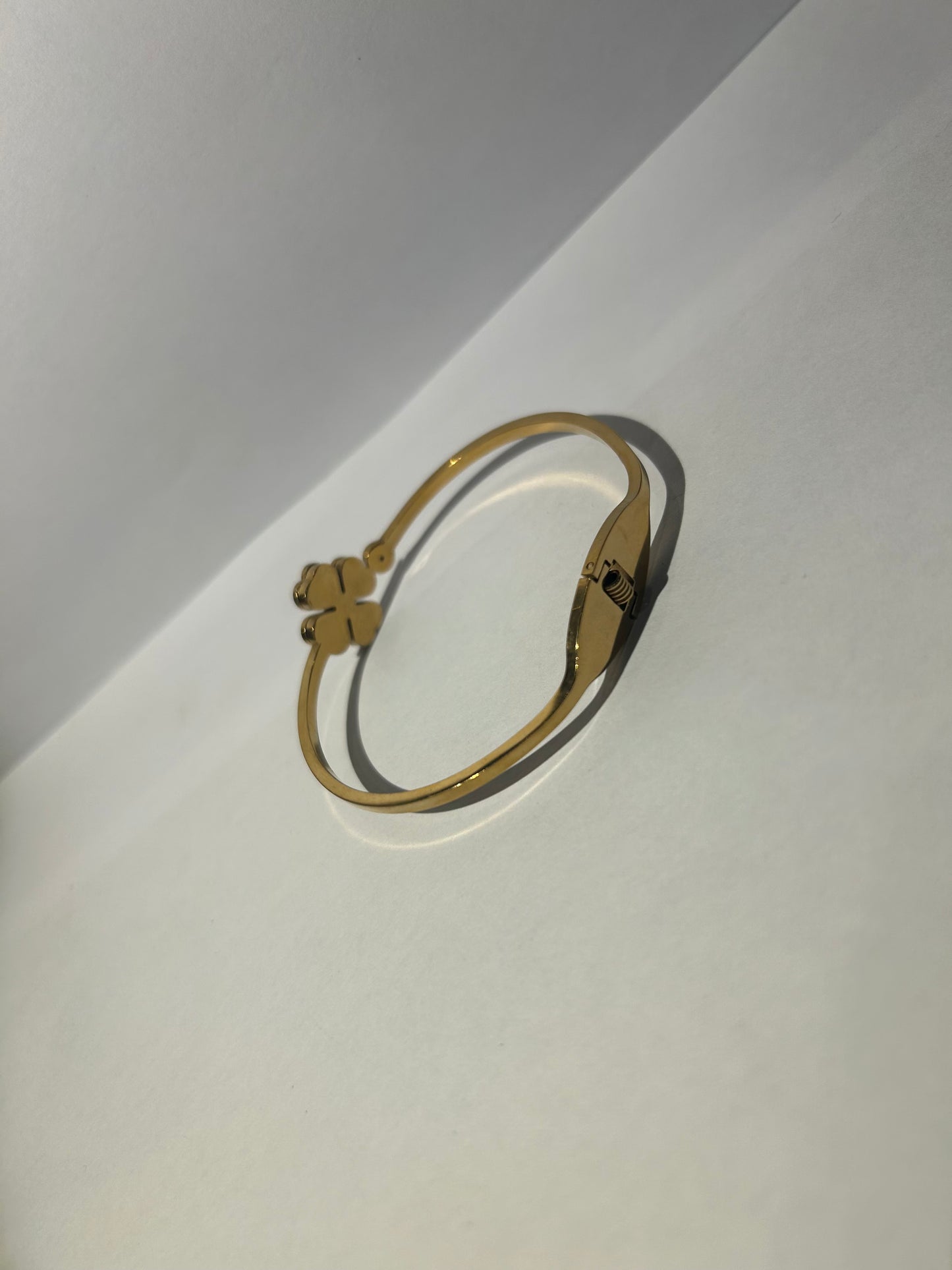 Gold clover bangle bracelet