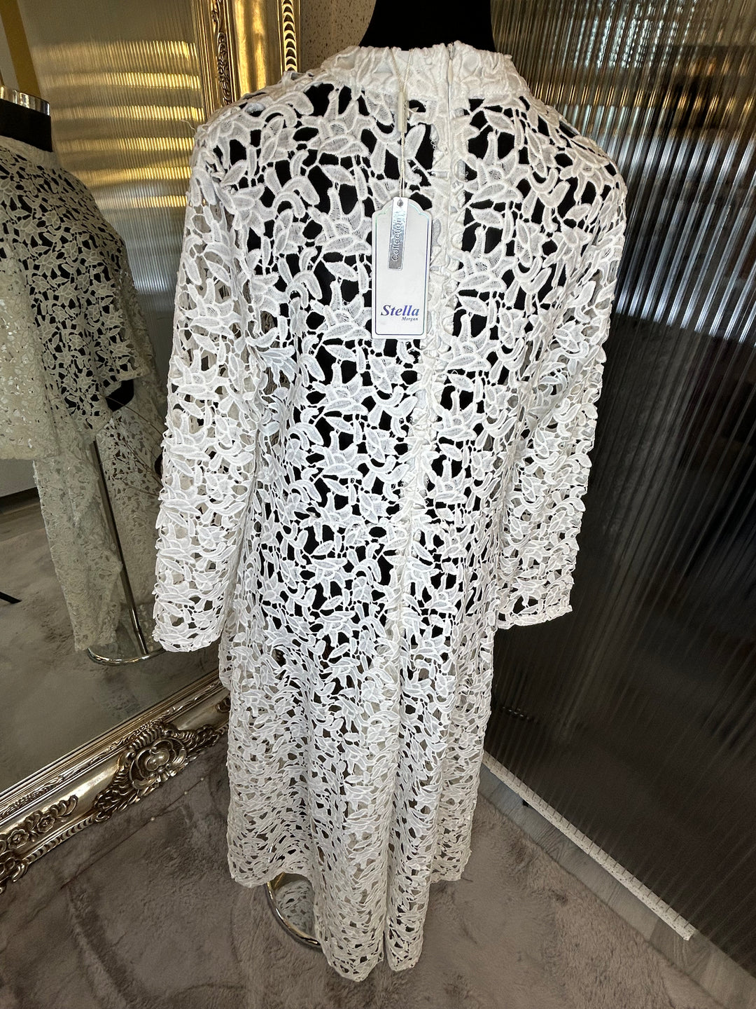 White long sleeve lace top 