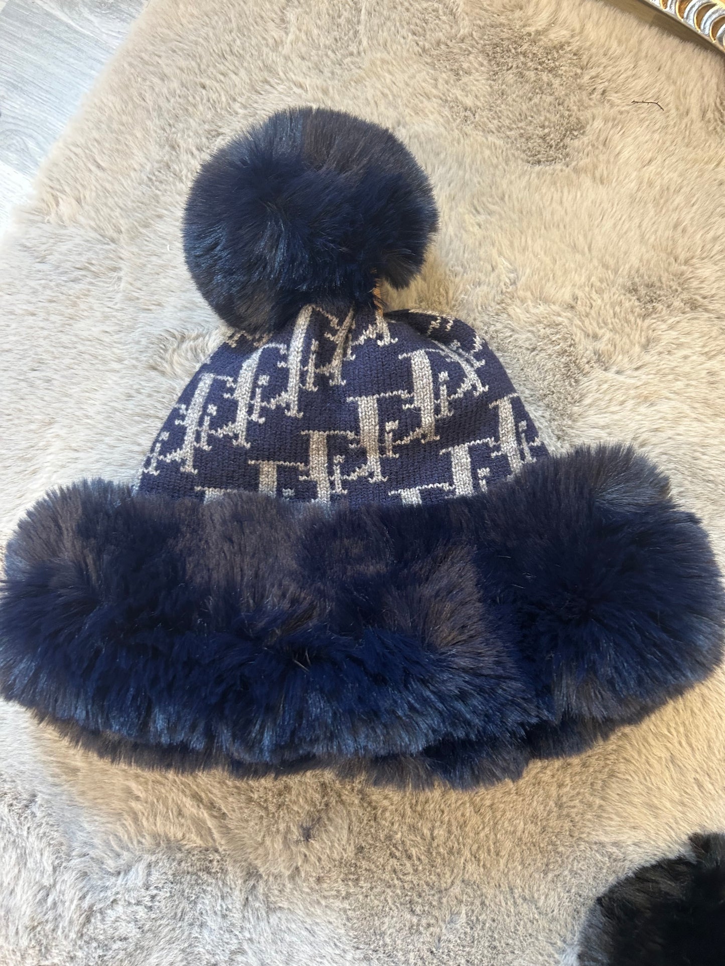 Women’s faux fur hats