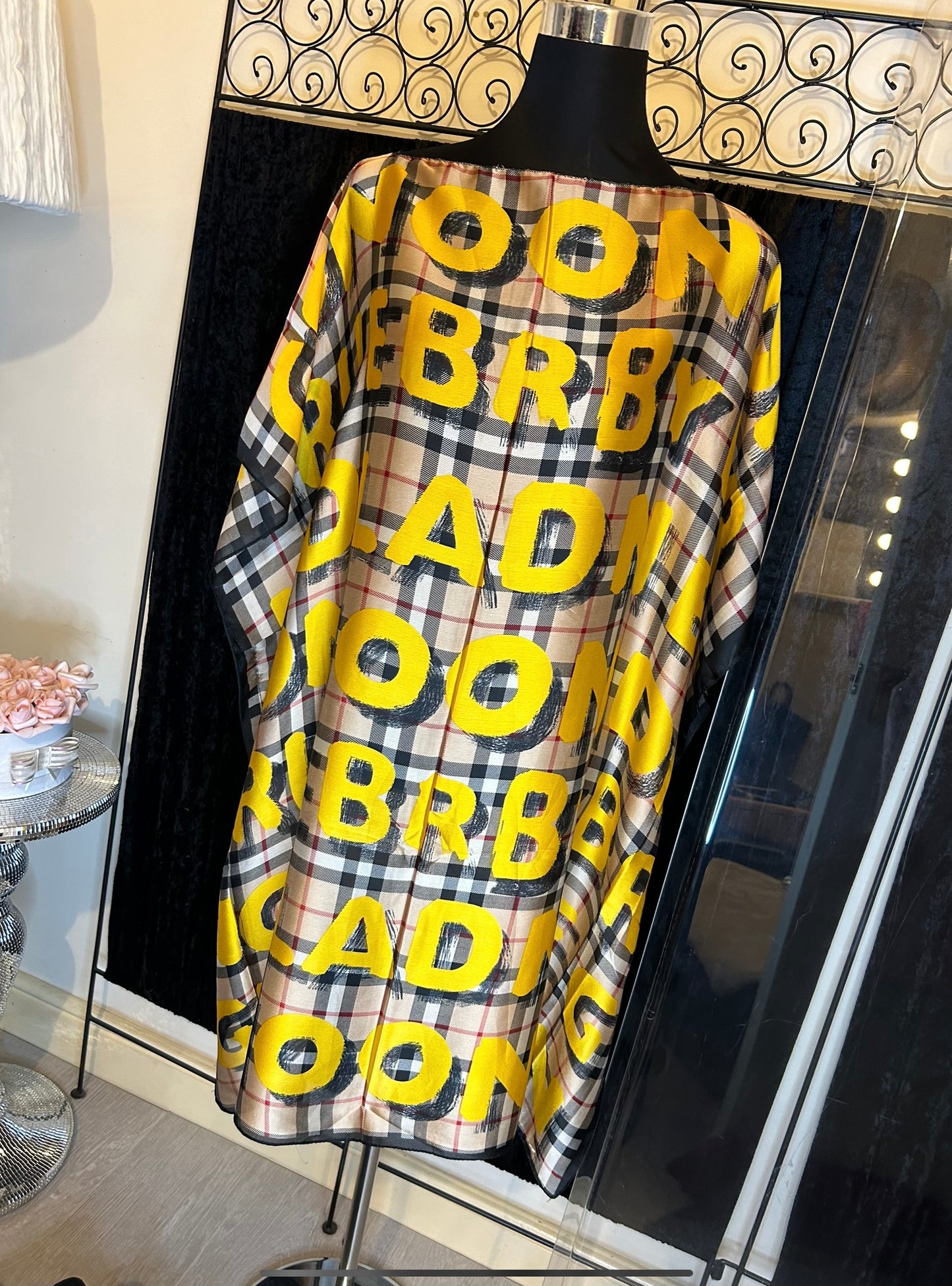 Graphic print checked kaftan