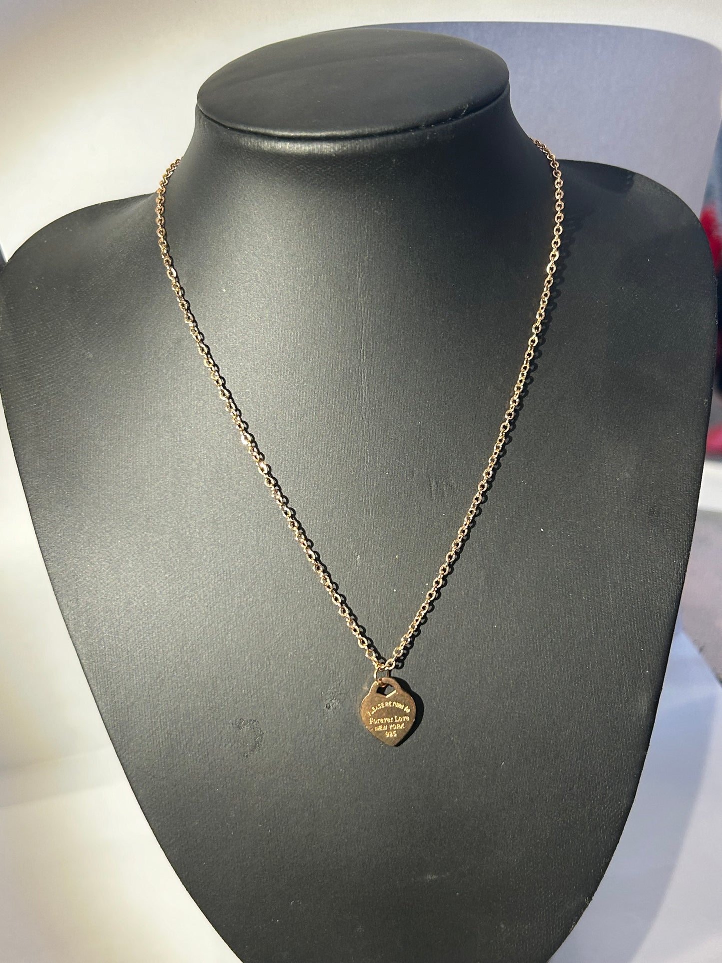 Gold heart necklace