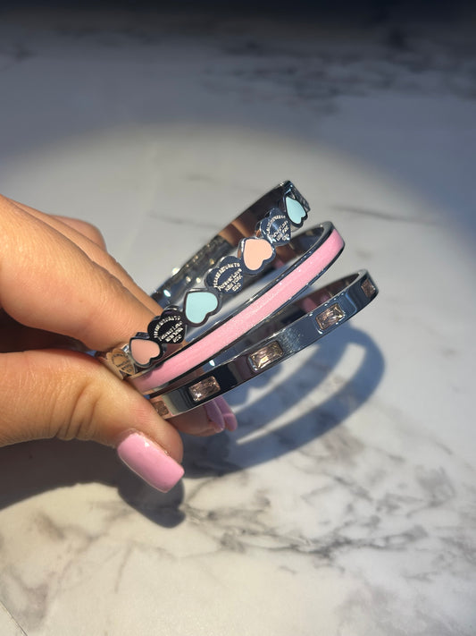 Heart bangle set
