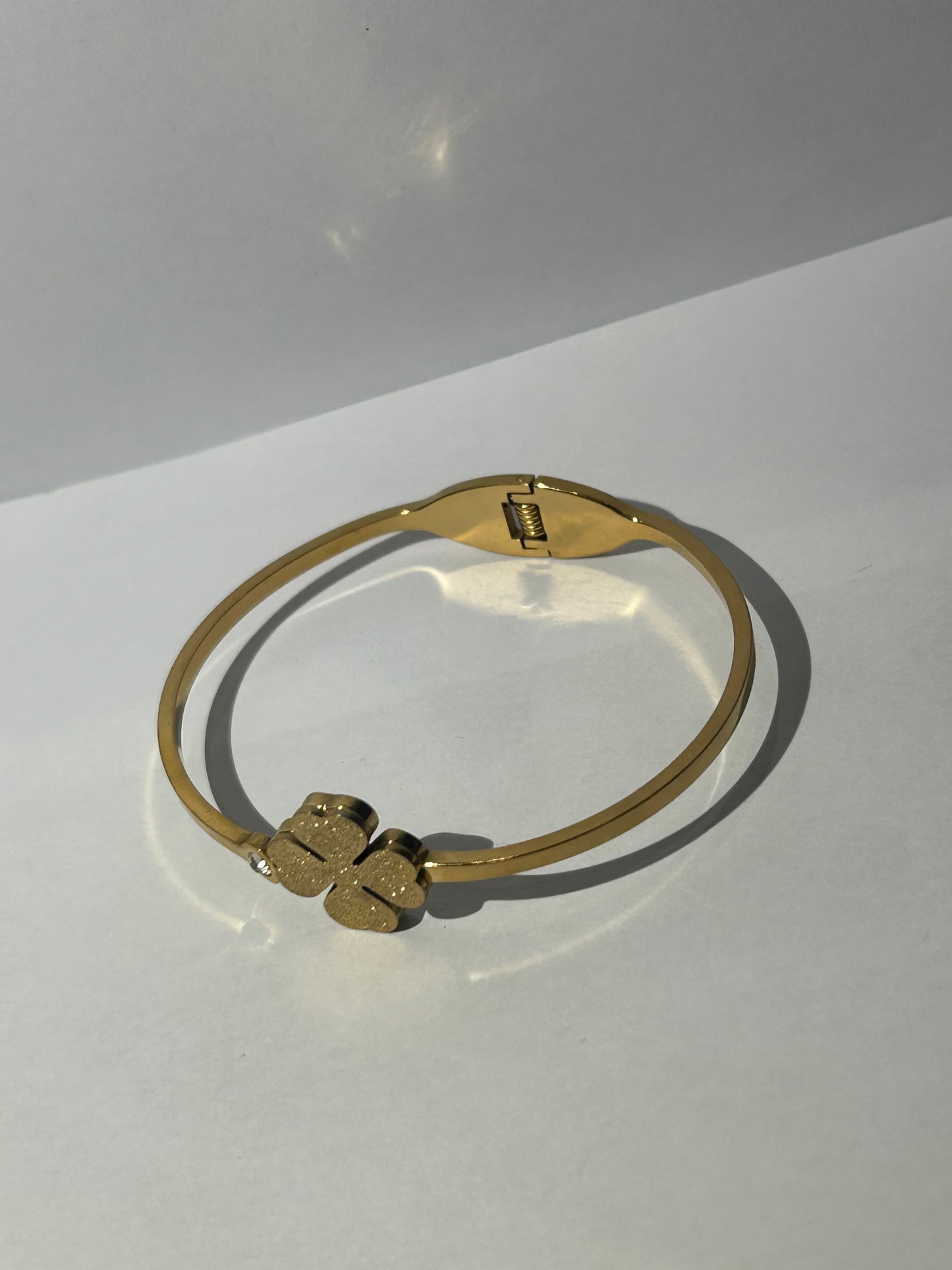 Gold clover bangle bracelet