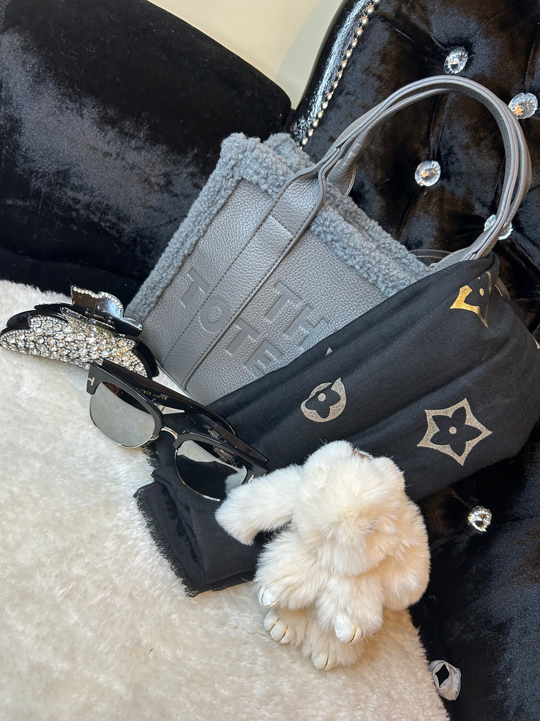 Grey handbag bundle with scarf, keyring, hair clip and purse