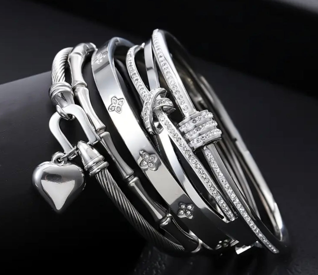 Silver bangle stack set