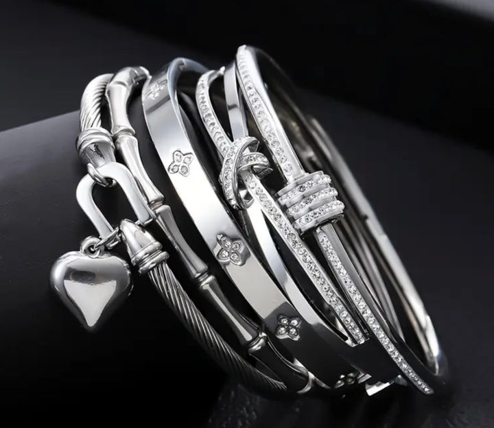 Silver bangle stack set