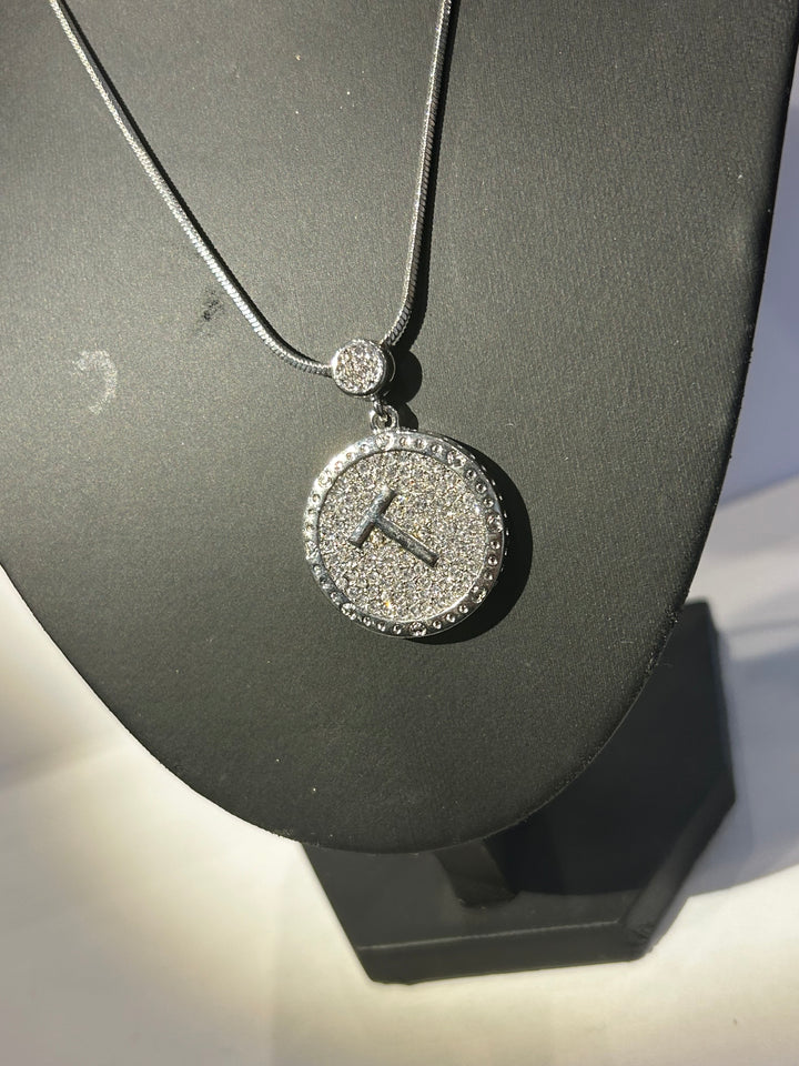 Circle t necklace
