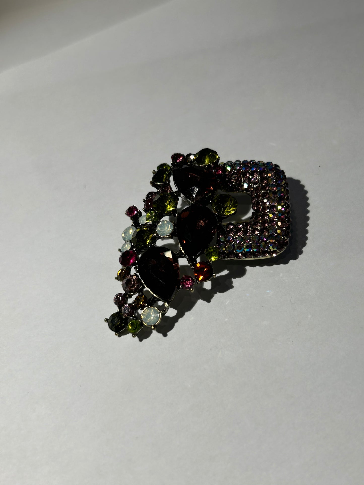 Multi coloured brooch