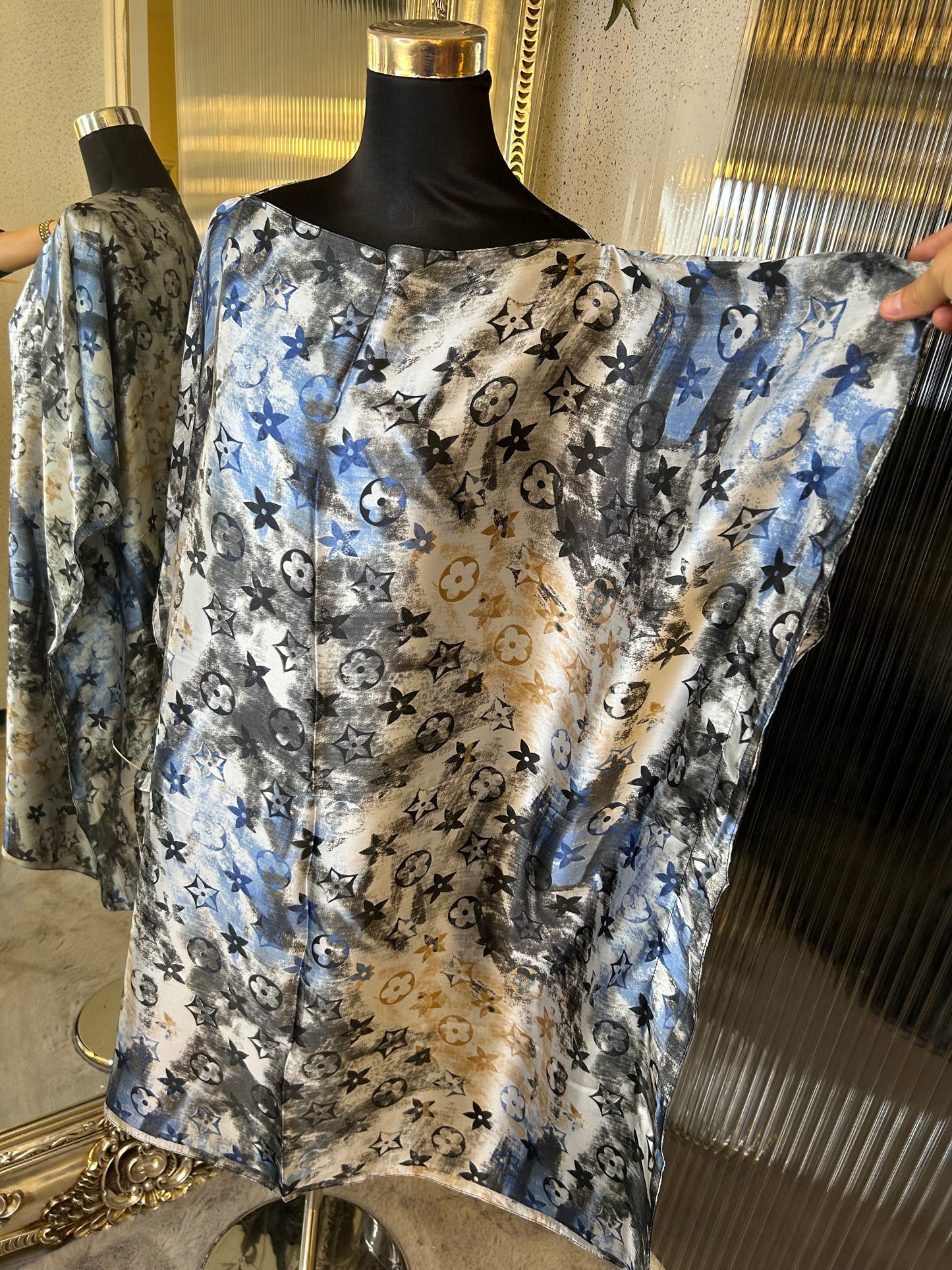 Blue and black tie dye kaftan