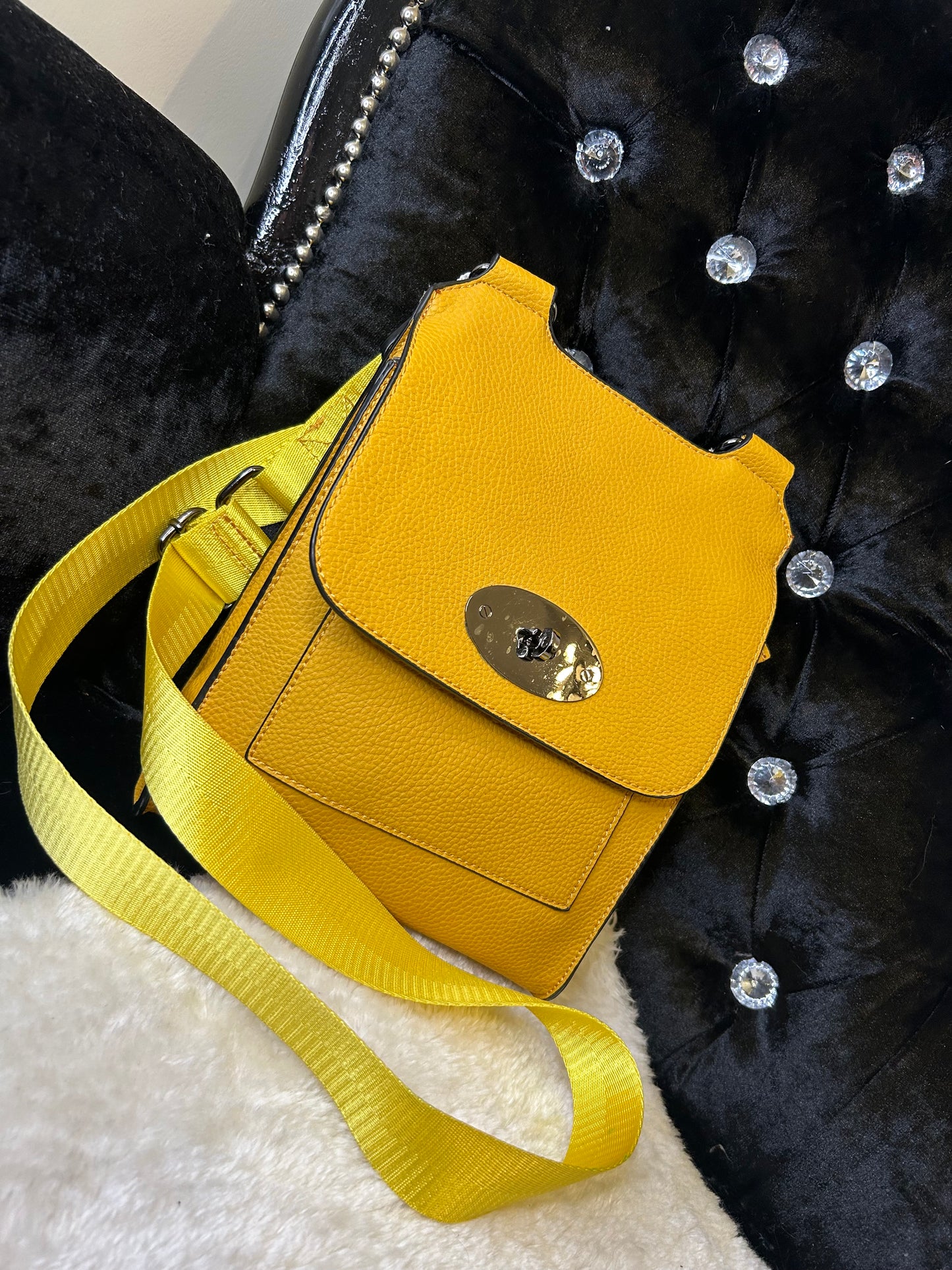 Yellow small crossbody handbag