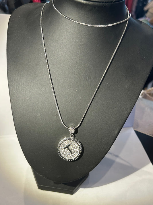 Circle t necklace