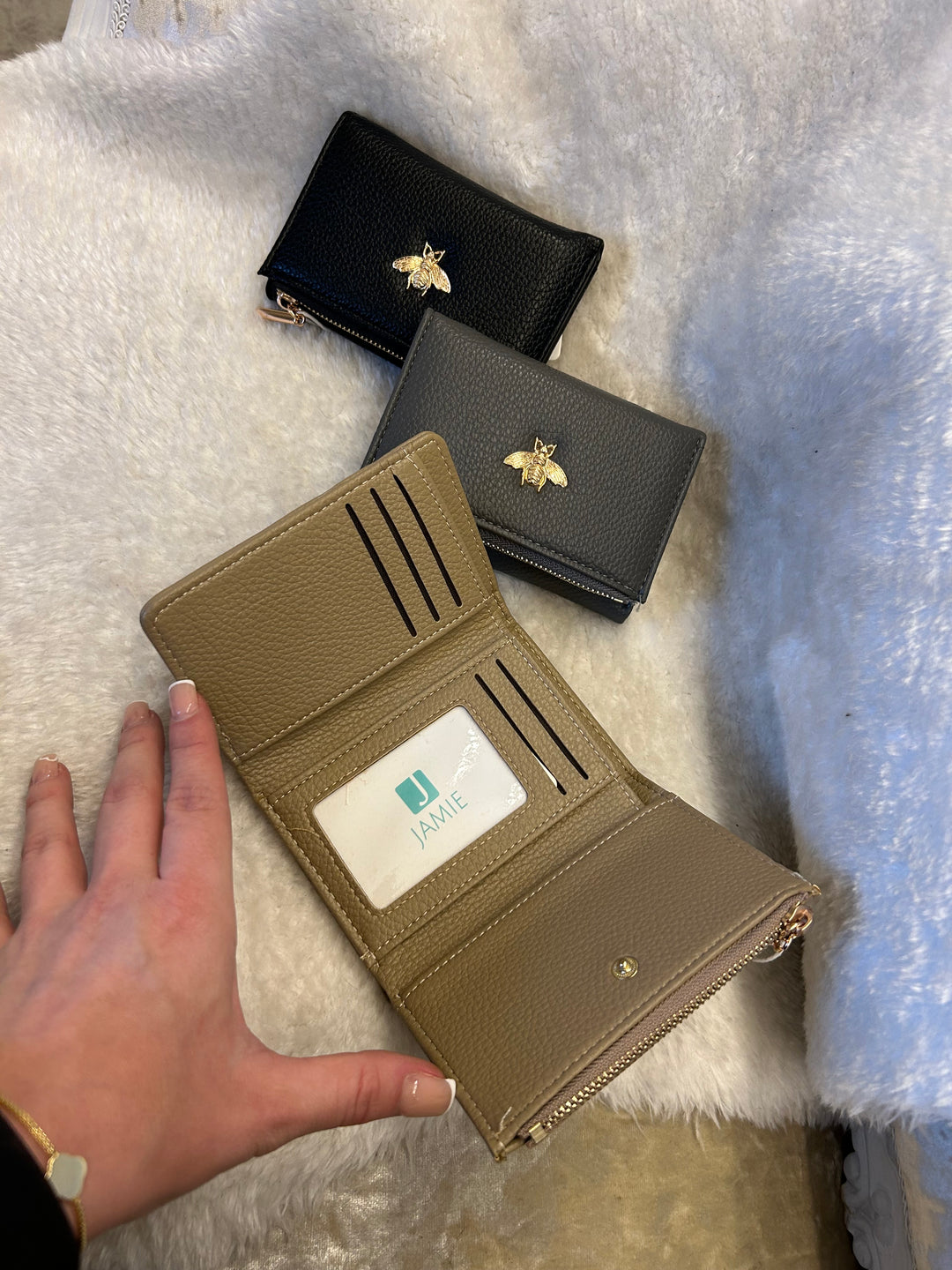 Card section beige bee purse 