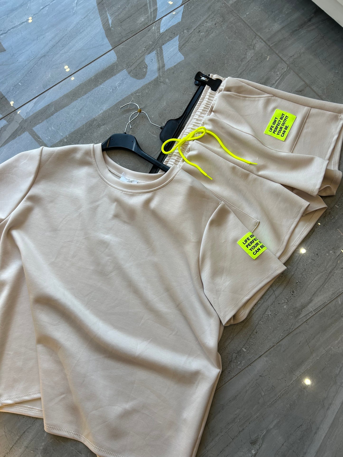 Short lounge wear set