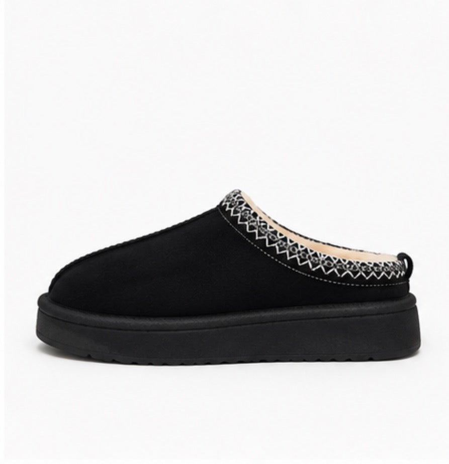 Black Outdoor Faux Suede Slippers