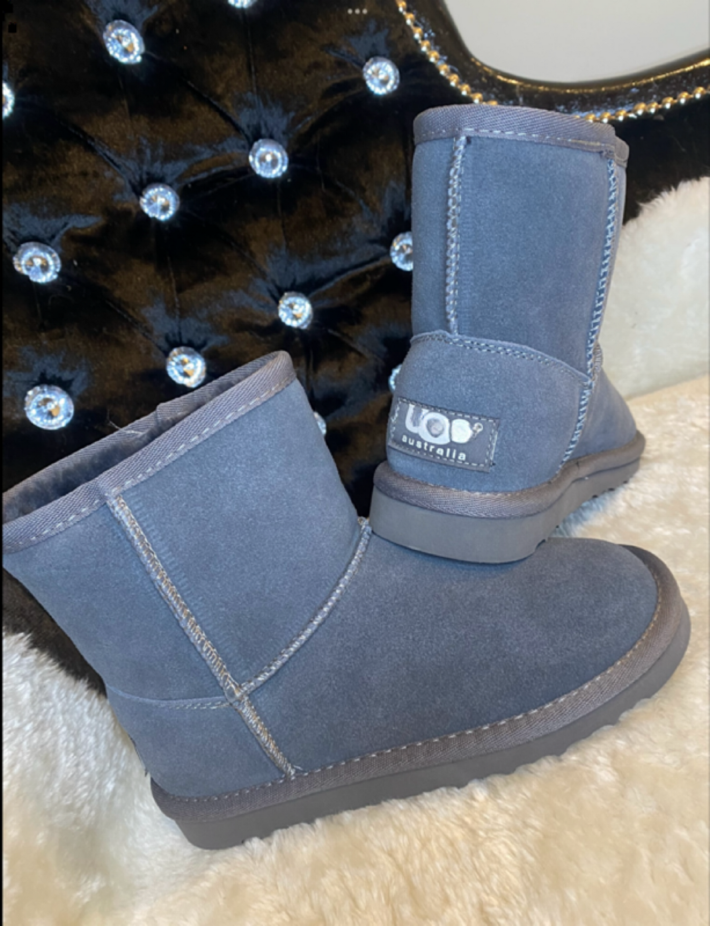 Children’s grey snug boots