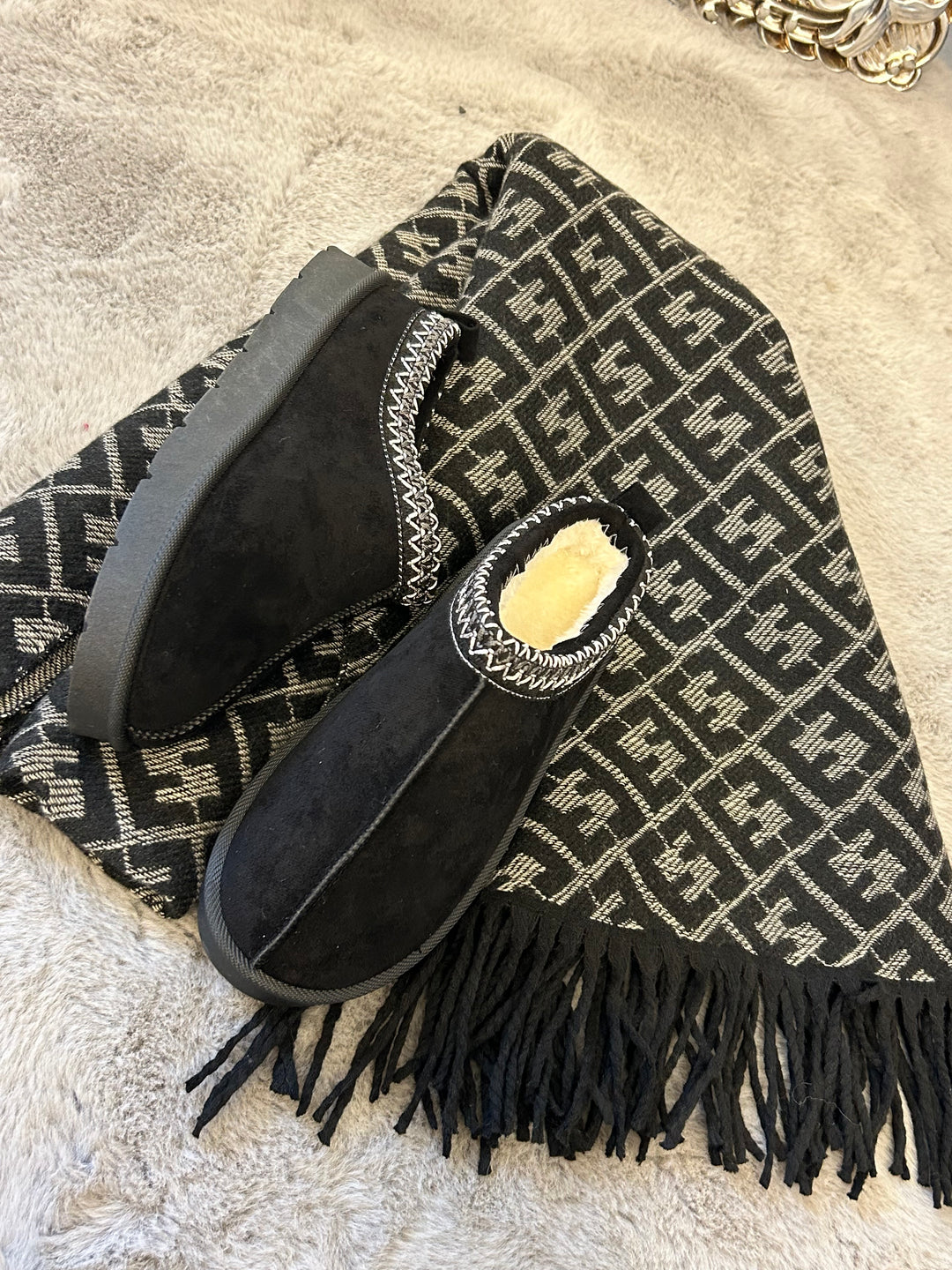 Tazz Slippers and scarf bundle