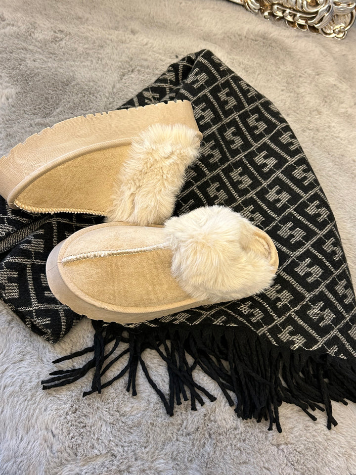 Tazz Slippers and scarf bundle