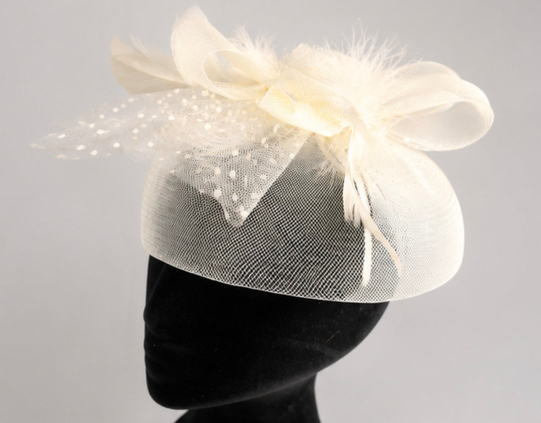 Ivory Mesh Fascinator Hat with Feather &amp; Pearl Detail