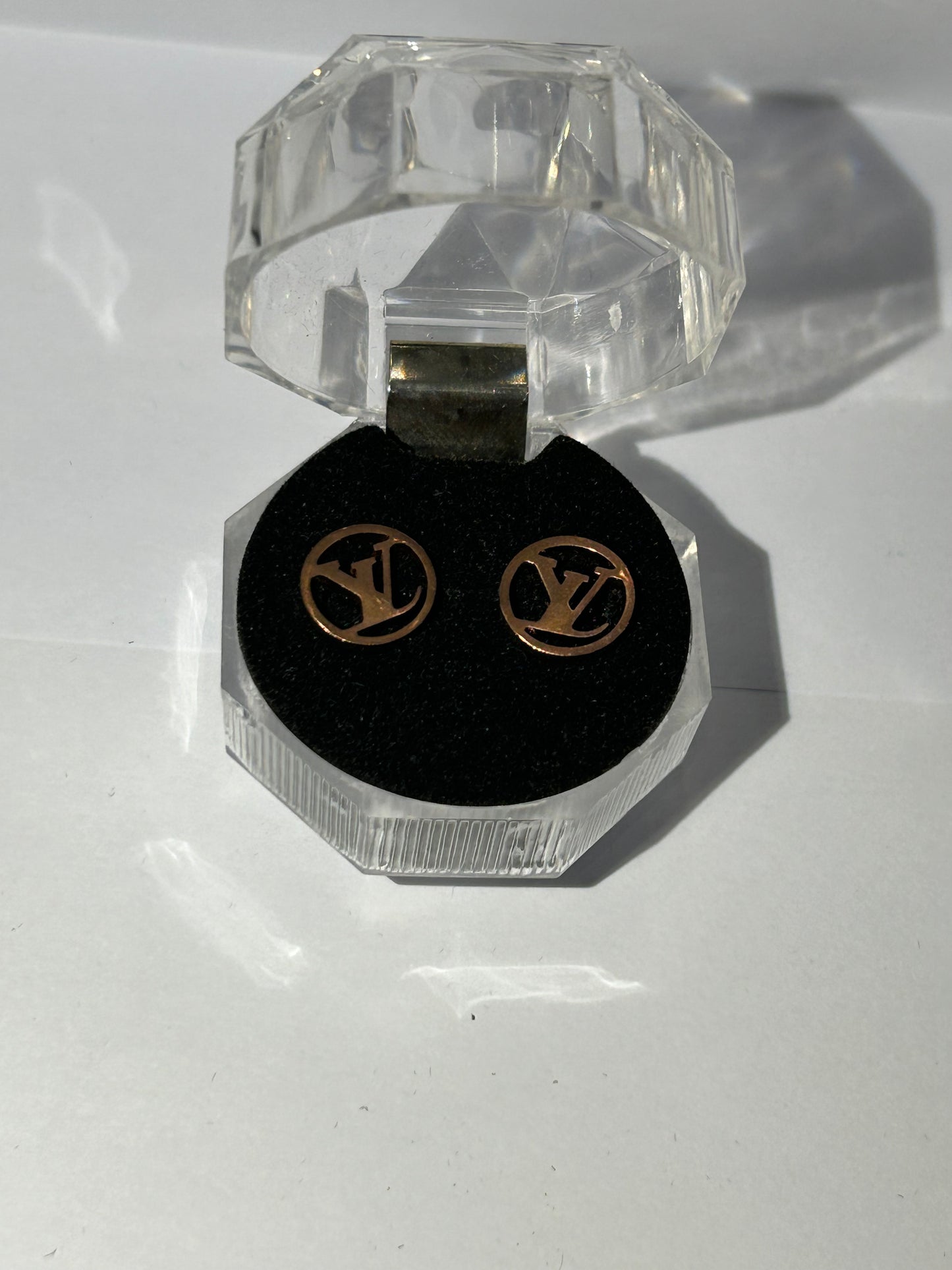 Rose gold letter outlined earrings