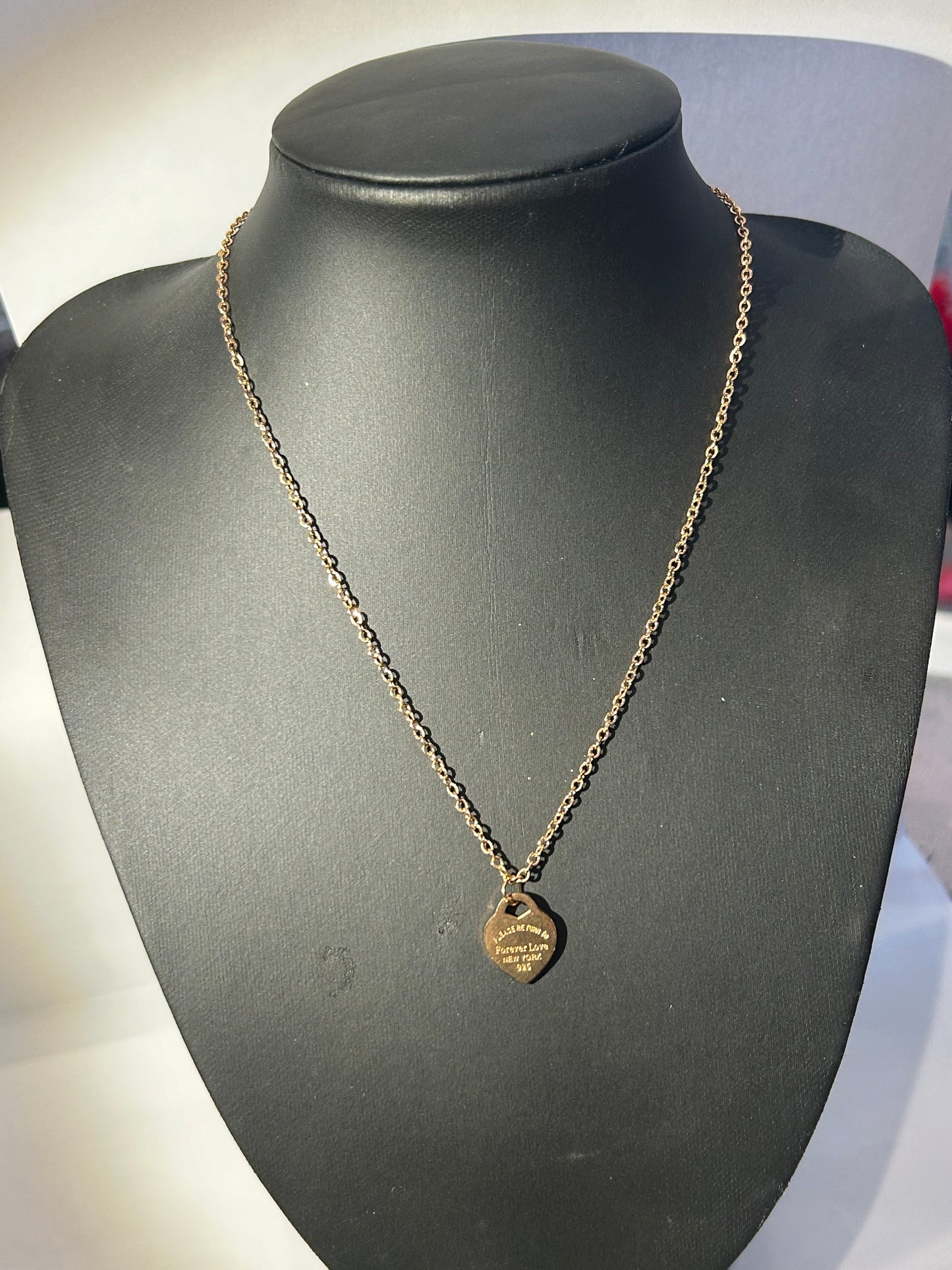 Gold heart necklace