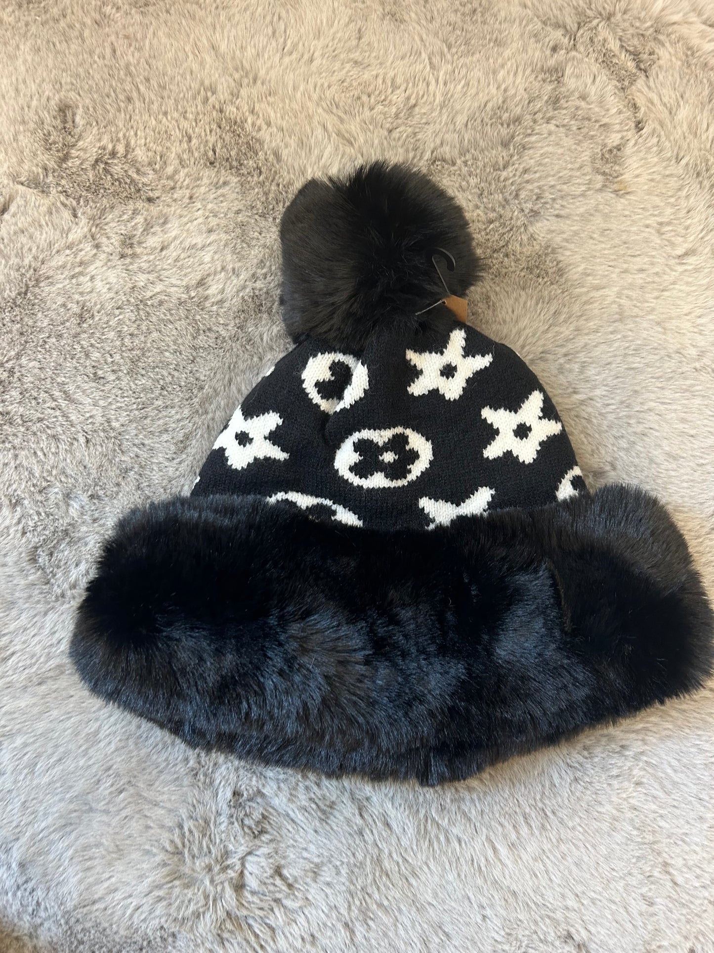 Women’s faux fur hats