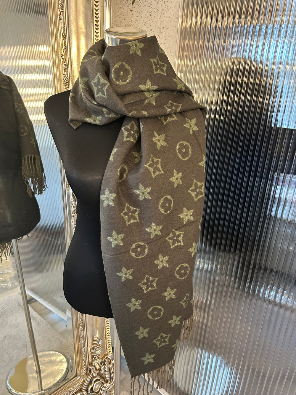 green sparkly thread scarf