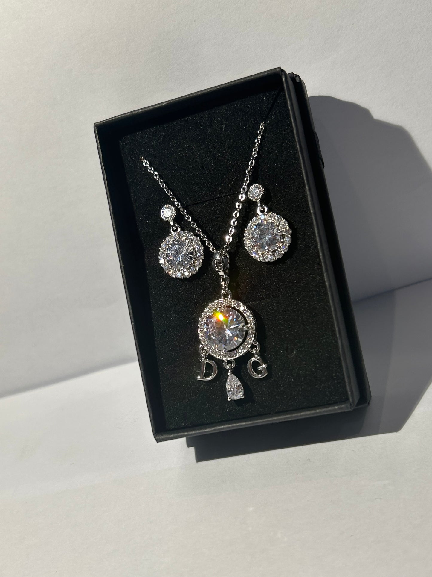 Letter crystal jewellery set