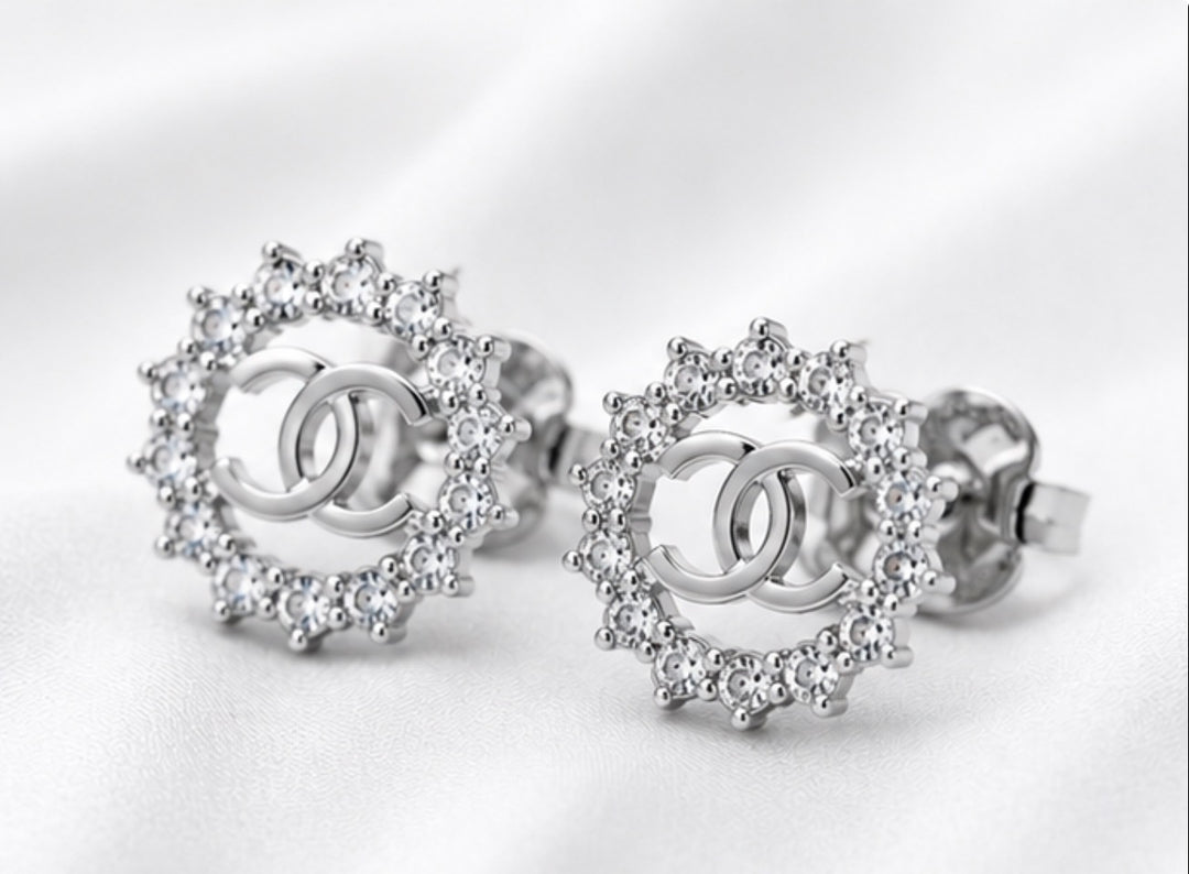 Silver crystal halo stud earrings 