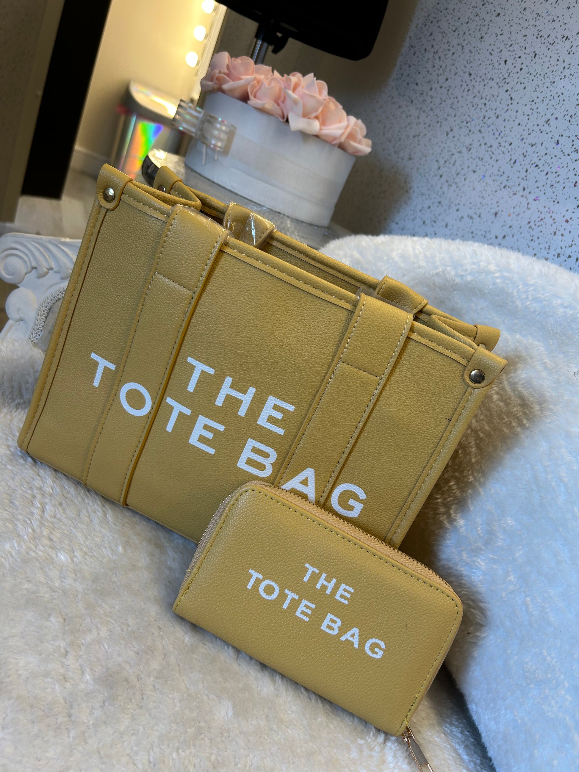 Yellow tote bag text handbag with matching tote purse 