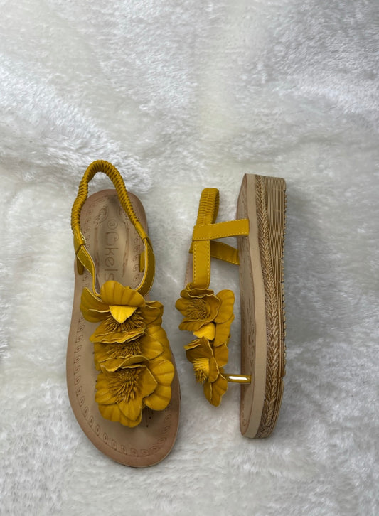 Mustard yellow toe post sandals - pull on