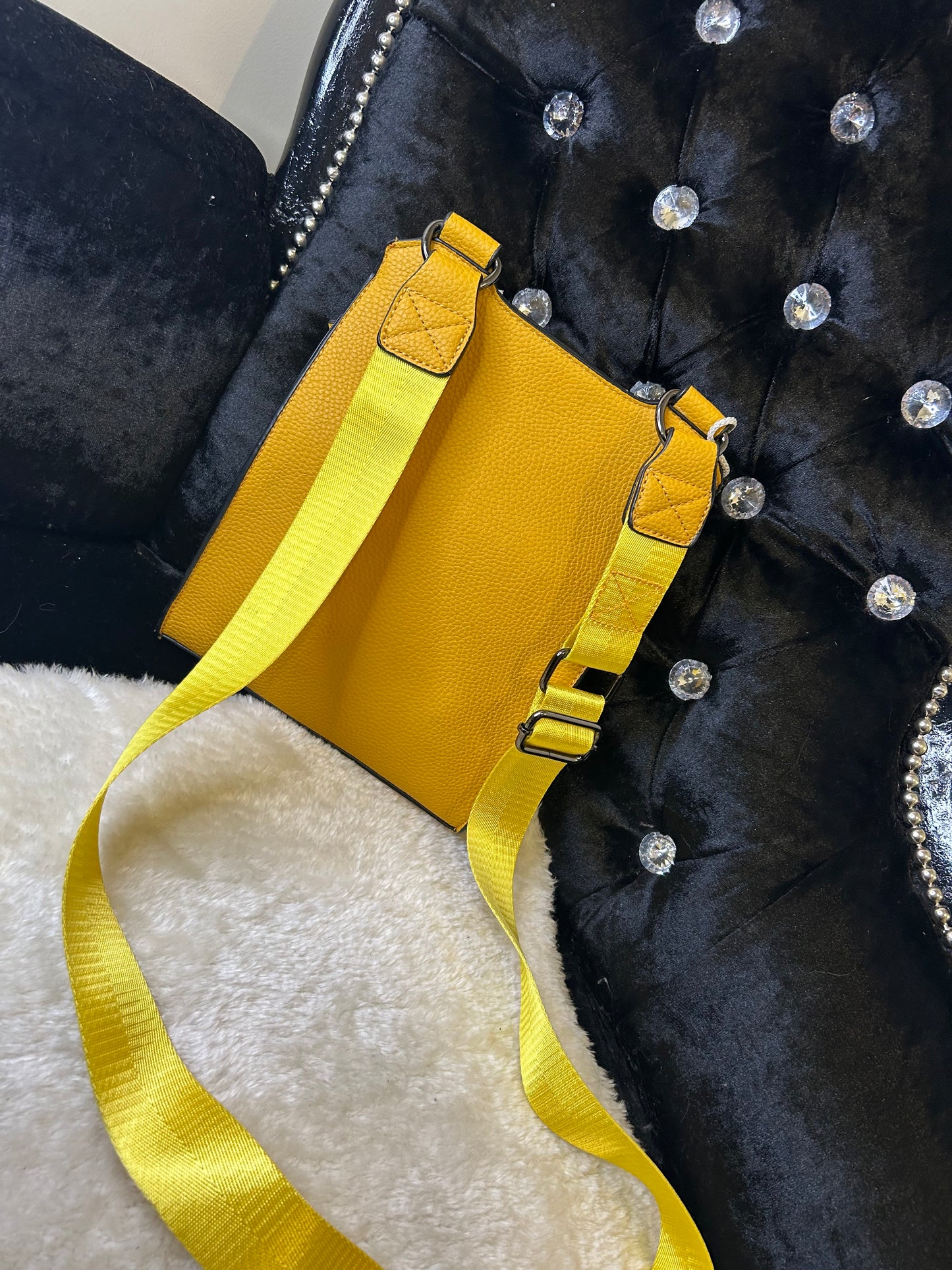 Yellow small crossbody handbag