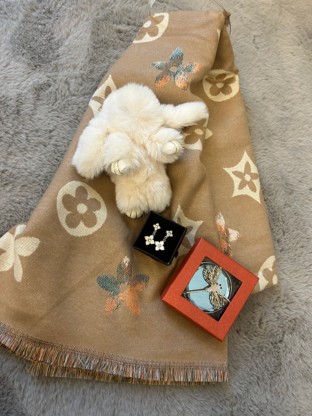 Scarf bundle box